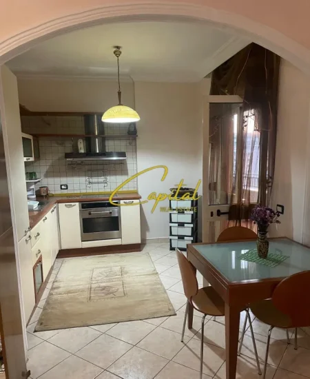 Tirane, jepet me qera apartament 2+1 Kati 7, 96 m² 750 € (STACIONI TRENIT)