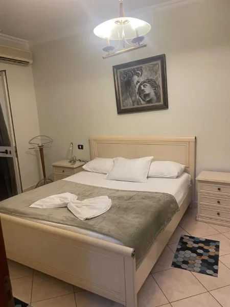 Tirane, jepet me qera apartament 2+1 Kati 7, 95 m² 750 € (Stacioni i Trenit tek Union Bank)