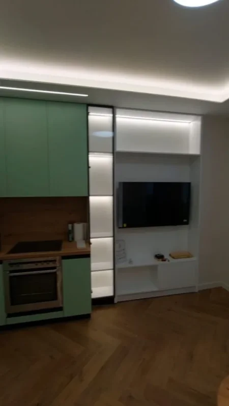 Tirane, jepet me qera apartament 1+1 Kati 1, 55 m² 500 € (Rruga 5 Maji)