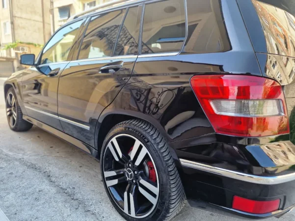 Durres, shitet SUV Mercedes Benz Nafte, e zeze automatik Kondicioner 237.216 km 10000 €