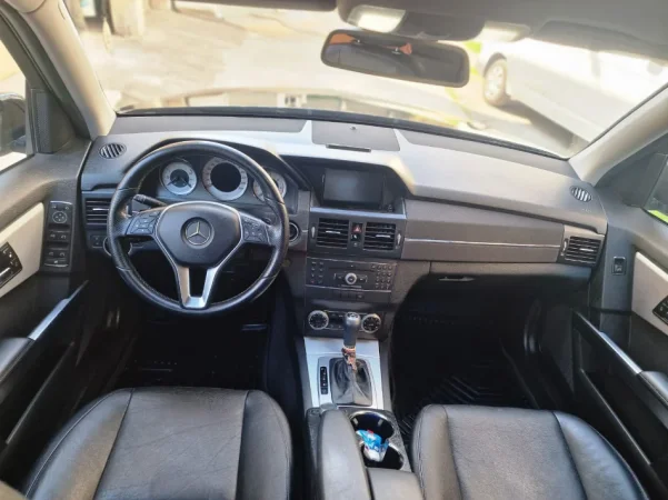 Durres, shitet SUV Mercedes Benz Nafte, e zeze automatik Kondicioner 237.216 km 10000 €