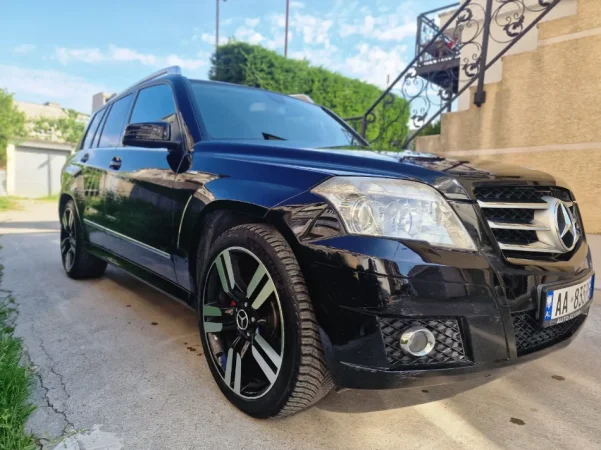 Durres, shitet SUV Mercedes Benz Nafte, e zeze automatik Kondicioner 237.216 km 10000 €