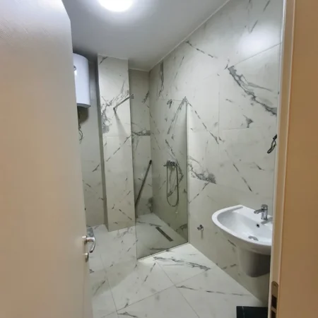 Tirane, shitet apartament 2+1+Ballkon Kati 3, 108 m² 220.000 € (Oasis Residence, Unaza e Re)