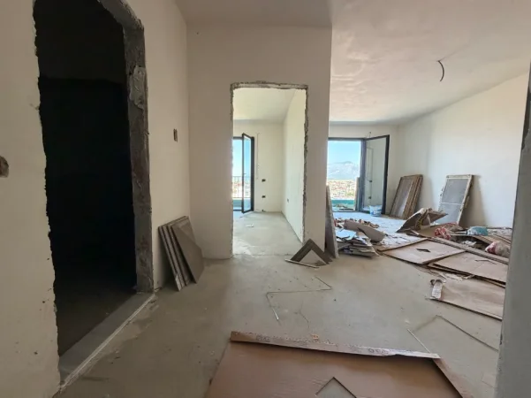 Tirane, shitet apartament 1+1 , 76 m² 83.270 € (Paskuqan, Color Splash Residence)