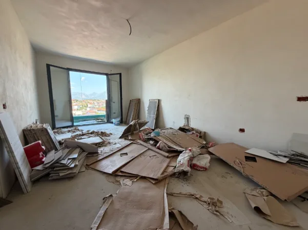 Tirane, shitet apartament 1+1 , 76 m² 83.270 € (Paskuqan, Color Splash Residence)