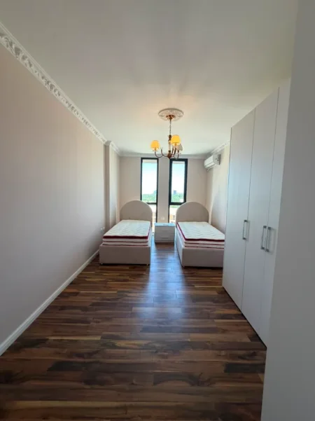 shitet apartament Kati 2, 124 m² 305.000 € (Oasis Lake Residence, Liqeni i Thatë)