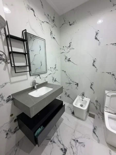 shitet apartament Kati 2, 124 m² 305.000 € (Oasis Lake Residence, Liqeni i Thatë)