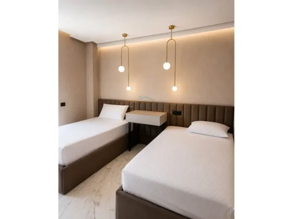 Tirane, shitet apartament 2+1+Ballkon Kati 2, 199 m² 395.000 € (Liqeni i Thate)