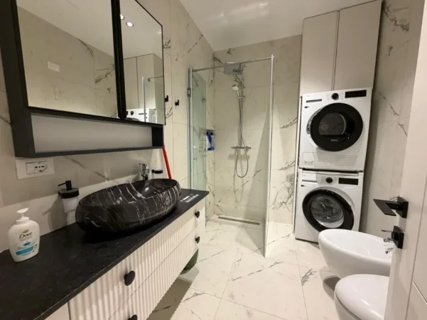 Tirane, shitet apartament 1+1+Ballkon Kati 6, 70 m² 345.000 € (Lake View Residence, pranë Liqenit Artificial)