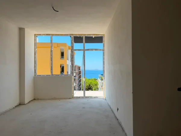 SHITET: Super Apartament: 1+1+2 Ballkone 📍Vlore - Prane Marina Bay - 🌊Pamje Nga Deti🌊 || 211,000€ - Dorezohet Nentor 2026 - K.5 - 84m²