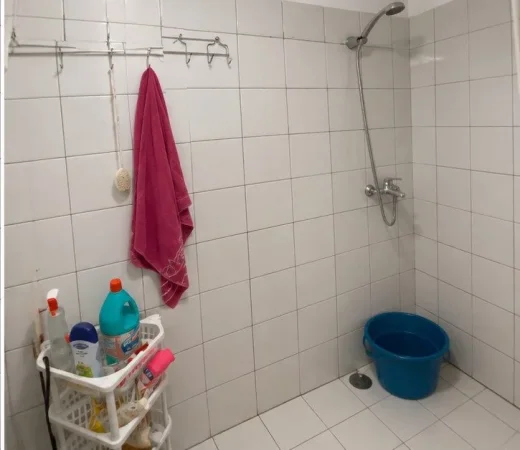 Tirane, jepet me qera apartament garsoniere Kati 1, 35 m² 300 € (Rruga Bardhyl)