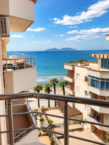 Vlore, shitet nga Pronari, pa-komision apartament ne plazh 1+1+Ballkon Kati 8, 73 m² (Lungomare)