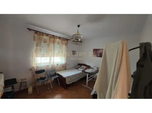 Tirane, shitet apartament 2+1 Kati 3, 153.000 € (Isht Tregu Elektrik)
