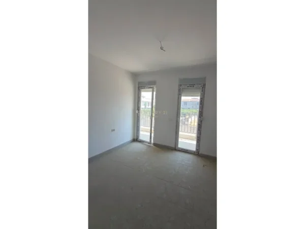Tirane, shitet apartament 3+1 Kati 2, 133 m² 172.900 € (5 Maji Atrium146231)