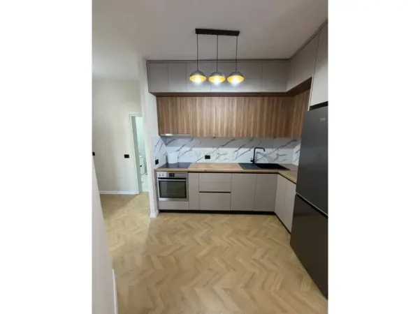 Tirane, shitet apartament 2+1 Kati 3, 83 m² 205.000 € (Tregu Eletrik)