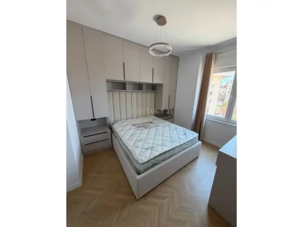 Tirane, shitet apartament 2+1 Kati 3, 83 m² 205.000 € (Tregu Eletrik)