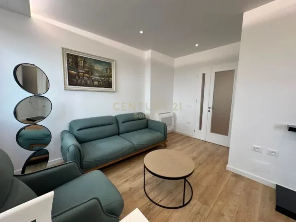 Tirane, jepet me qera apartament 2+1 Kati 4, 85 m² 730 € (Rruga e Dibres Sol146458)