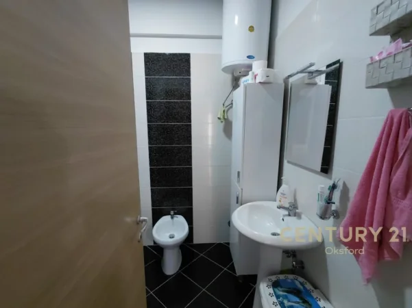 Tirane, shes apartament 1+1+Aneks+Ballkon Kati 4, 69 m² 170.500 € (Fz)