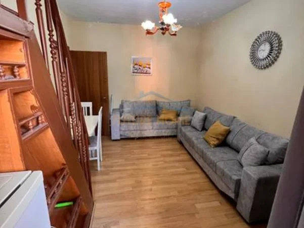 Tirane, shitet apartament 2+1 Kati 3, 79 m² 150.000 € (Ambasada amerikane)