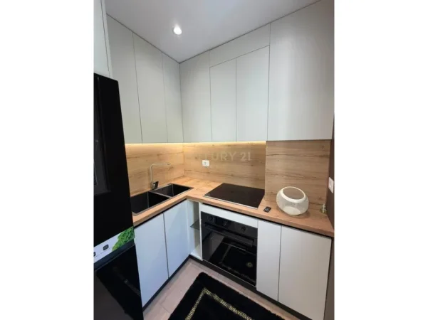 Tirane, shes apartament 1+1+Aneks+Ballkon Kati 2, 55 m² 