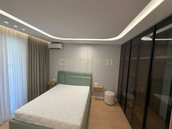 Tirane, shes apartament 1+1+Aneks+Ballkon Kati 2, 55 m² 