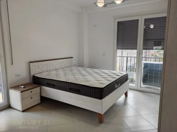Tirane, shes apartament 2+1+Aneks+Ballkon Kati 4, 89 m² 223.000 € 