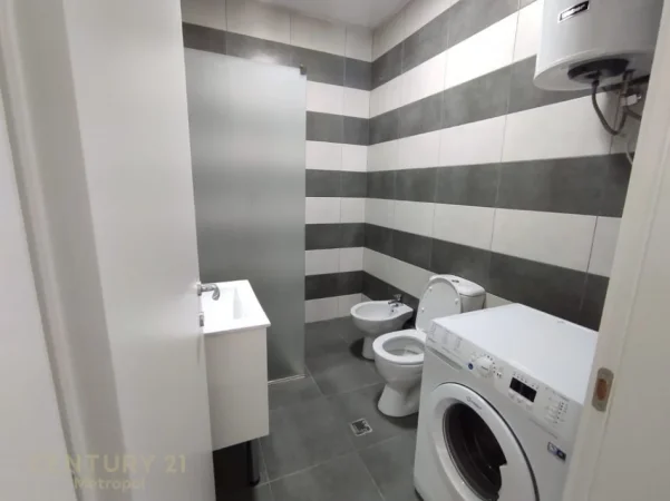 Tirane, shes apartament 2+1+Aneks+Ballkon Kati 4, 89 m² 223.000 € 