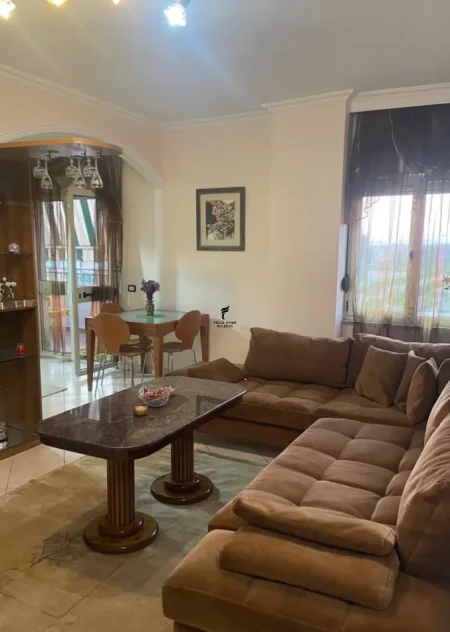 Tirane, jepet me qera apartament 2+1 Kati 7, 96 m² 750 € (STACIONI TRENIT)