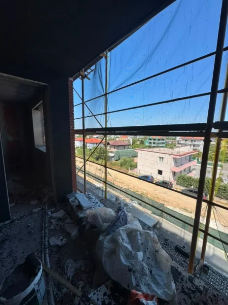 Tirane, shitet 1+1 Kati 4, 69 m² 62.982 € (Kamez Rruga "Skenderbeu".)