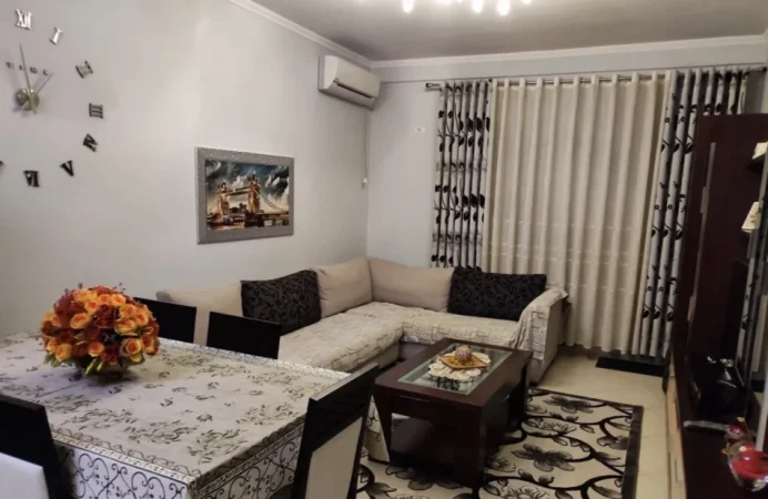 Tirane, jepet me qera apartament 2+1 Kati 2, 105 m² 1.150 € (Botanical Garden of Tirana)