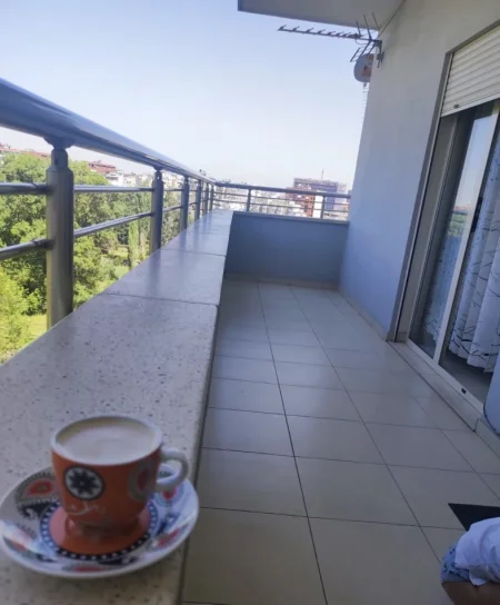Tirane, jepet me qera apartament 2+1 Kati 2, 105 m² 1.150 € (Botanical Garden of Tirana)