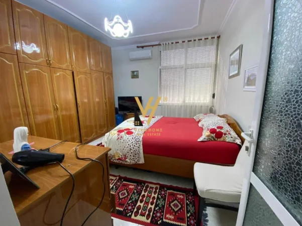 Tirane, jepet me qera apartament 2+1+Ballkon Kati 7, 100 m² 570 € (IRFAN TOMINI)