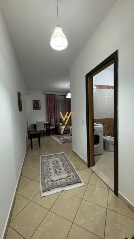 Tirane, jepet me qera apartament 1+1+Ballkon Kati 7, 65 m² 420 € (ASTIR)