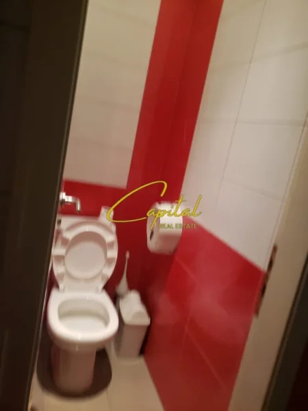 Tirane, jepet me qera apartament 1+1 Kati 1, 56 m² 350 € (JORDAN MISJA)