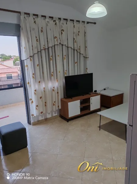 Tirane, jepet me qera apartament 1+1 Kati 3, 75 m² 500 € (5 MAJI)