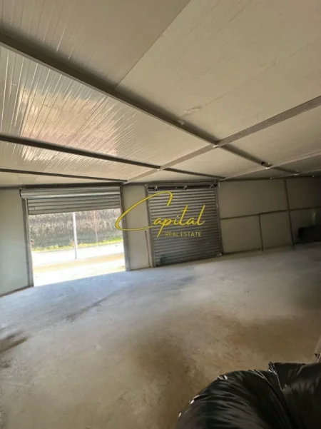 Tirane, jepet me qera magazine Kati 0, 56 m² 400 € (ISH SHESHI SHQIPONJA)