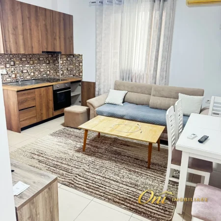 Tirane, jepet me qera apartament 1+1 Kati 2, 75 m² 500 € (5 MAJI)