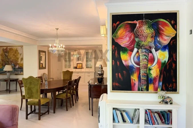 Vlore, shitet apartament 3+1 Kati 0, 283 m² 700.000 € (Dhermi)