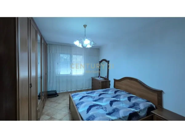 Tirane, shitet apartament 2+1 Kati 5, 73 m² 125.000 € (oxhaku)