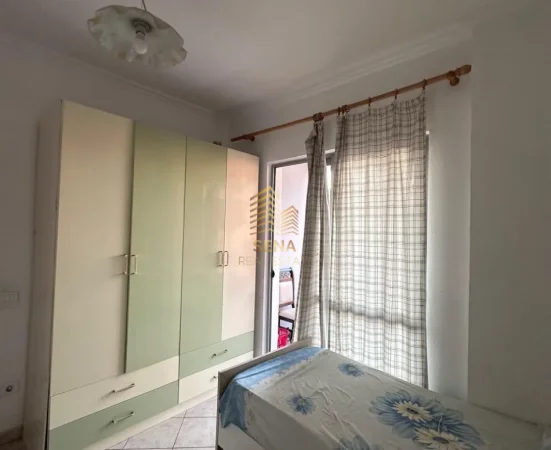 Tirane, jepet me qera apartament 2+1+Ballkon Kati 8, 95 m² 500 € (Astir)