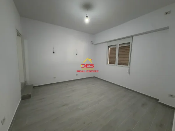 Vlore, shitet apartament 2+1+Ballkon Kati 0, 73 m² (Rruga Sulejman Delvina)