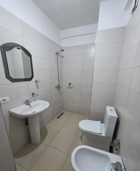 Tirane, jepet me qera apartament 2+1 Kati 8, 90 m² 450 € (ASTIR)