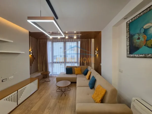 Tirane, jepet me qera apartament 2+1 , 95 m² 950 € (Ish parku)