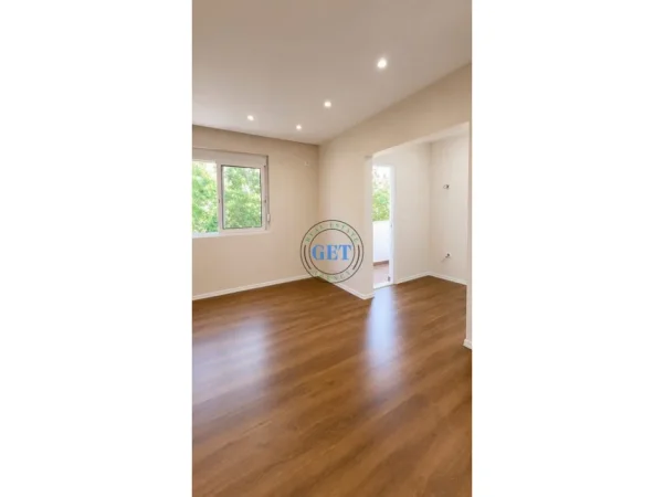 Durres, shitet apartament 2+1+Ballkon Kati 2, 83 m² 107.000 € (lagjia 16)