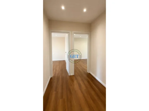 Durres, shitet apartament 2+1+Ballkon Kati 2, 83 m² 107.000 € (lagjia 16)