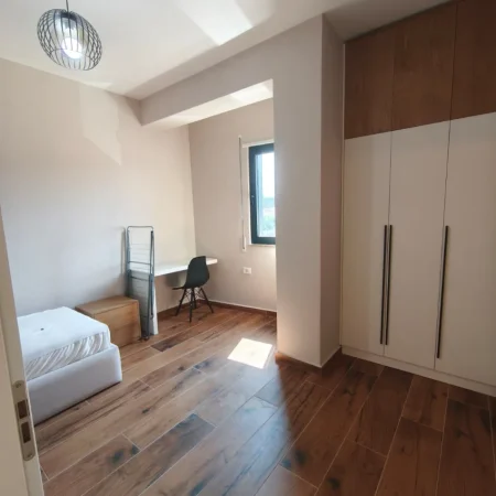 Tirane, shitet apartament 2+1 , 108 m² 220.000 € 