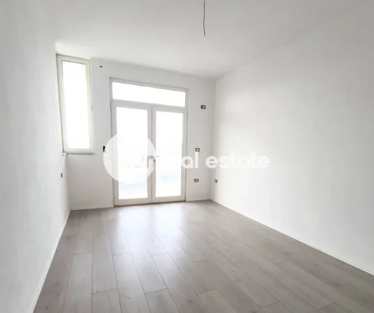 Shkoder, shitet apartament 2+1+Ballkon , 110 m² 132.000 € (AFER POLICISE)