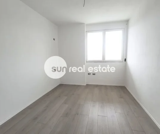 Shkoder, shitet apartament 2+1+Ballkon , 110 m² 132.000 € (AFER POLICISE)