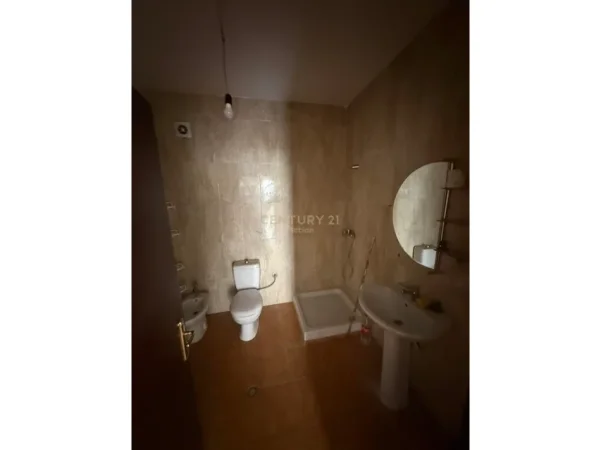 Tirane, shitet apartament 2+1 Kati 3, 91 m² 140.000 € (astir tek fratari)