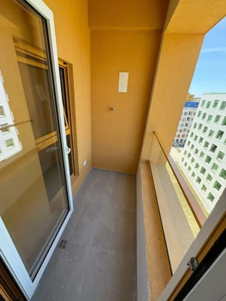 Tirane, jepet me qera apartament 1+1 Kati 3, 60 m² 350 € (Ali Demi)